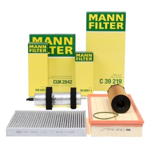 Zestaw filtrów  AUDI Q7 3.0 TDI V6 224PS Mann Filter (1)