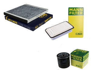 Zestaw filtrów TOYOTA AVENSIS T25 1.6 1.8 COROLLA (1) (1)