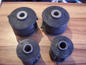 Tuleja wzdłużnego drążka tył HYUNDAI TUCSON 2004-KPL