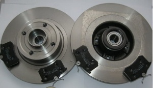 Tarcze hamulcowe +klocki  T Renaul tMegane II Scenic II kpl 2szt